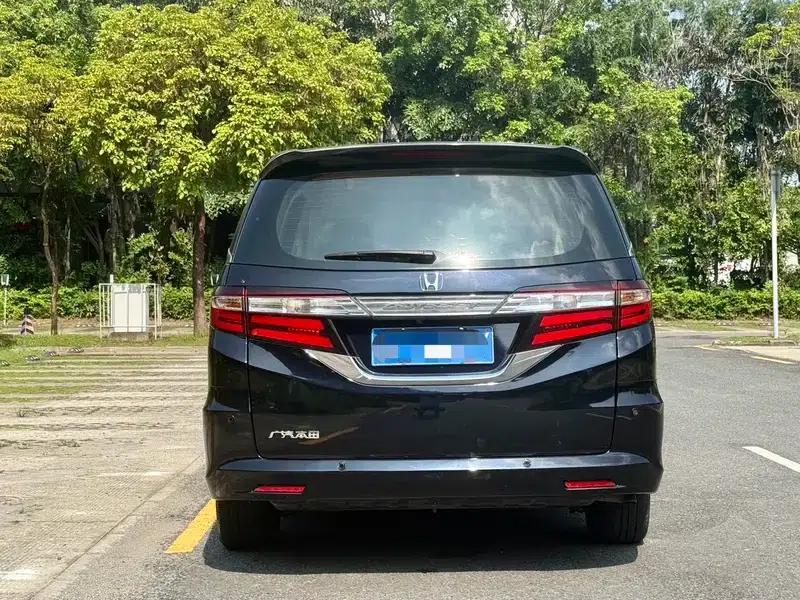 2017 Odyssey 2.4L Luxury Edition — миниатюра 5