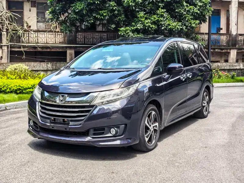 2015 Odyssey 2.4L Luxury Edition — миниатюра 1
