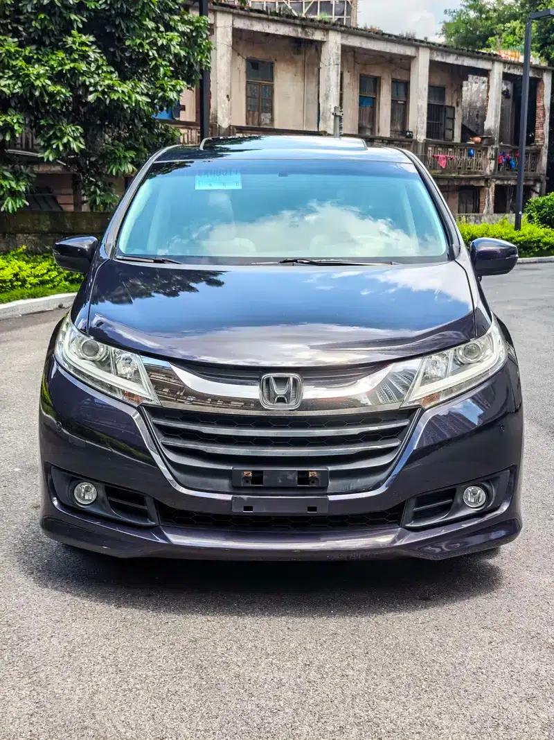 2015 Odyssey 2.4L Luxury Edition — миниатюра 2