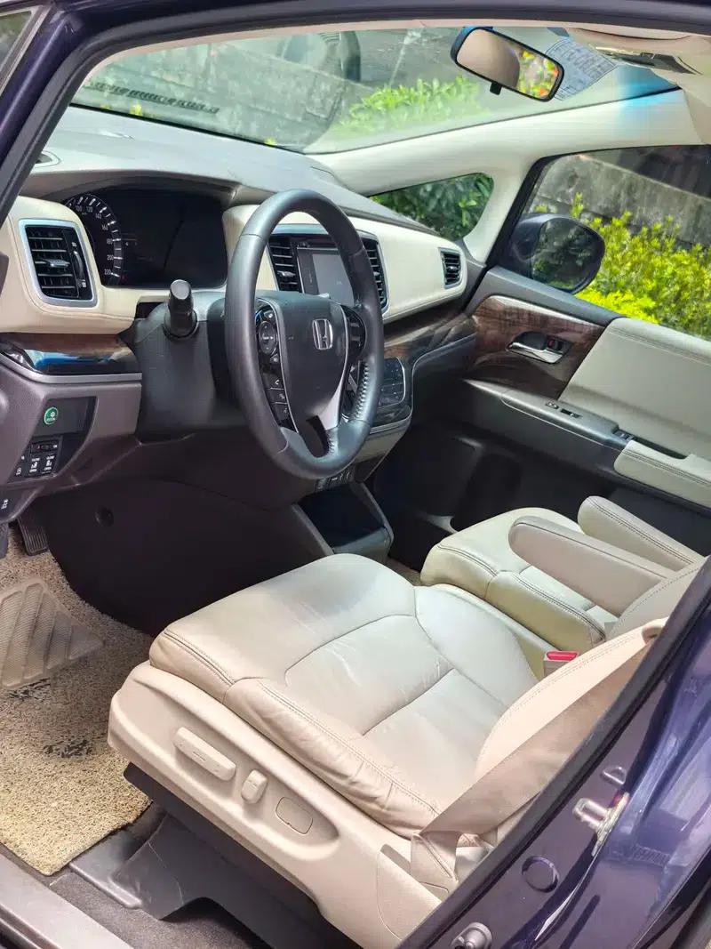 2015 Odyssey 2.4L Luxury Edition — миниатюра 15