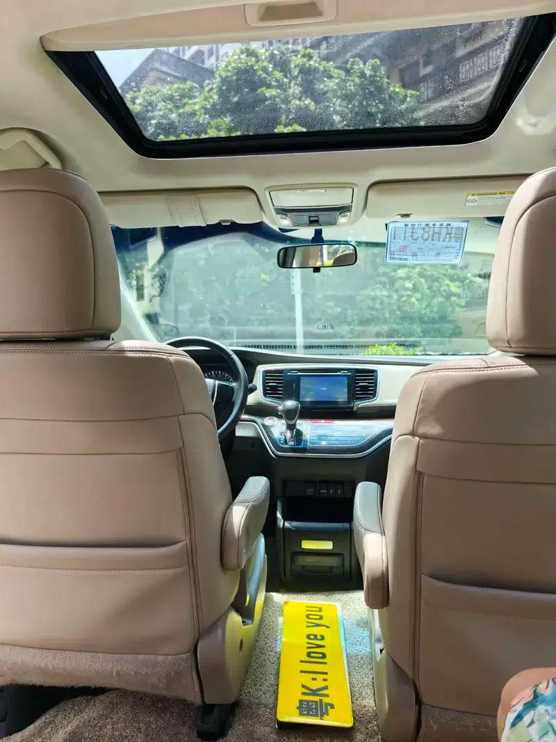 2015 Odyssey 2.4L Luxury Edition — миниатюра 10