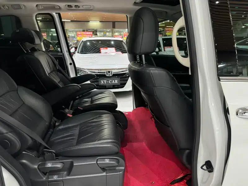 2018 Odyssey 2.4L Luxury Edition — миниатюра 12