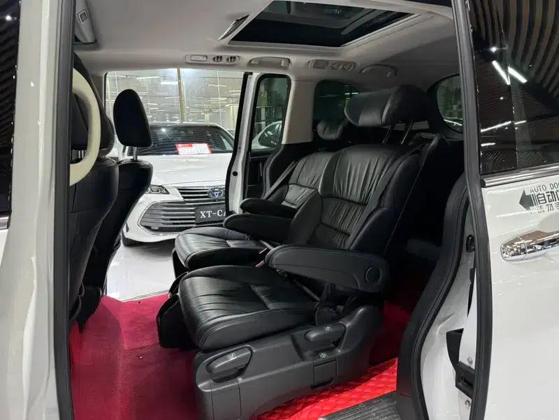 2018 Odyssey 2.4L Luxury Edition — миниатюра 13