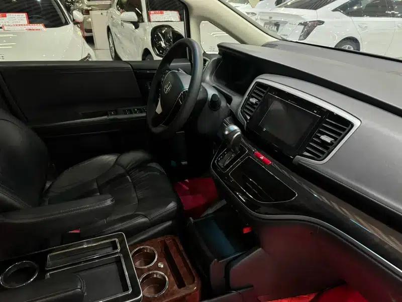 2018 Odyssey 2.4L Luxury Edition — миниатюра 8