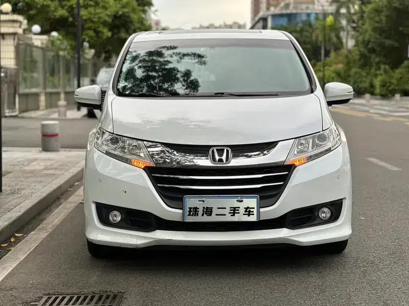 2015 Odyssey 2.4L Luxury Edition — миниатюра 2