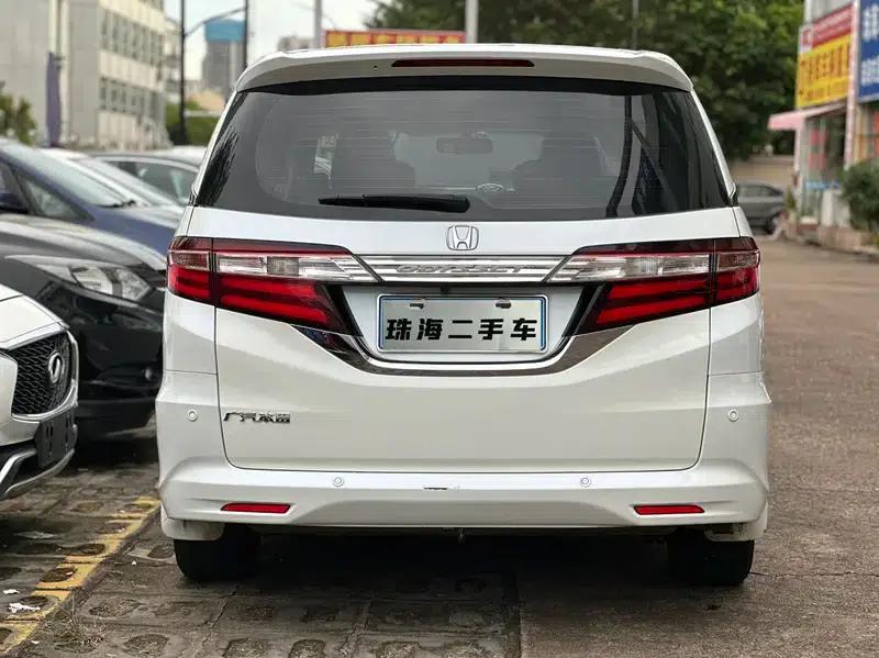 2015 Odyssey 2.4L Luxury Edition — миниатюра 5