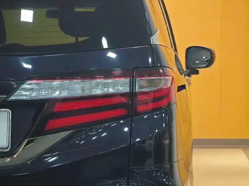Odyssey 2019 2.0L Elite Premium Edition — миниатюра 10