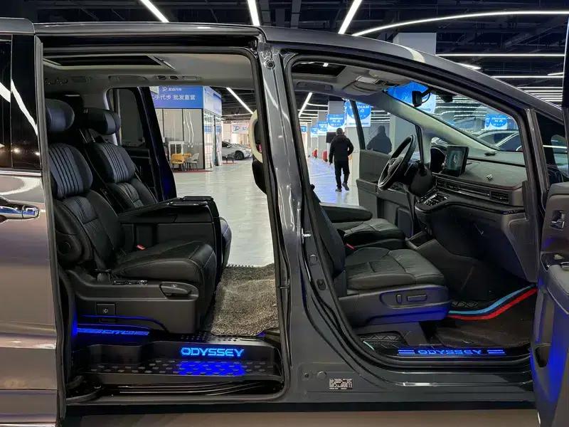 2022 Odyssey 2.0L Elite Supreme Edition — миниатюра 33