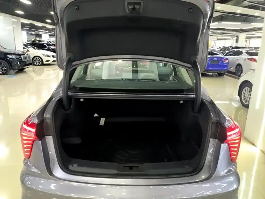 Hongqi H5 PHEV 2025 Model 170 Super Hybrid — миниатюра 19