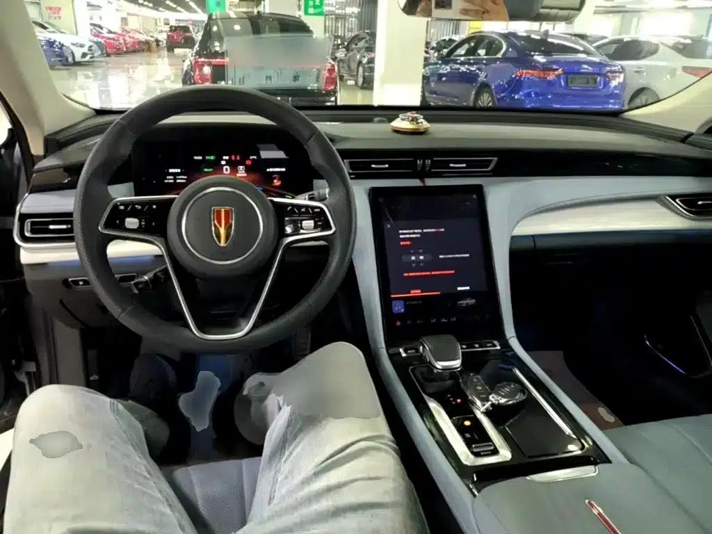 Hongqi H5 PHEV 2025 Model 170 Super Hybrid — миниатюра 10