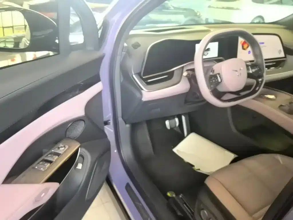 Hongqi Tiangong 08 2025 680 Ultra 4WD Edition — миниатюра 16