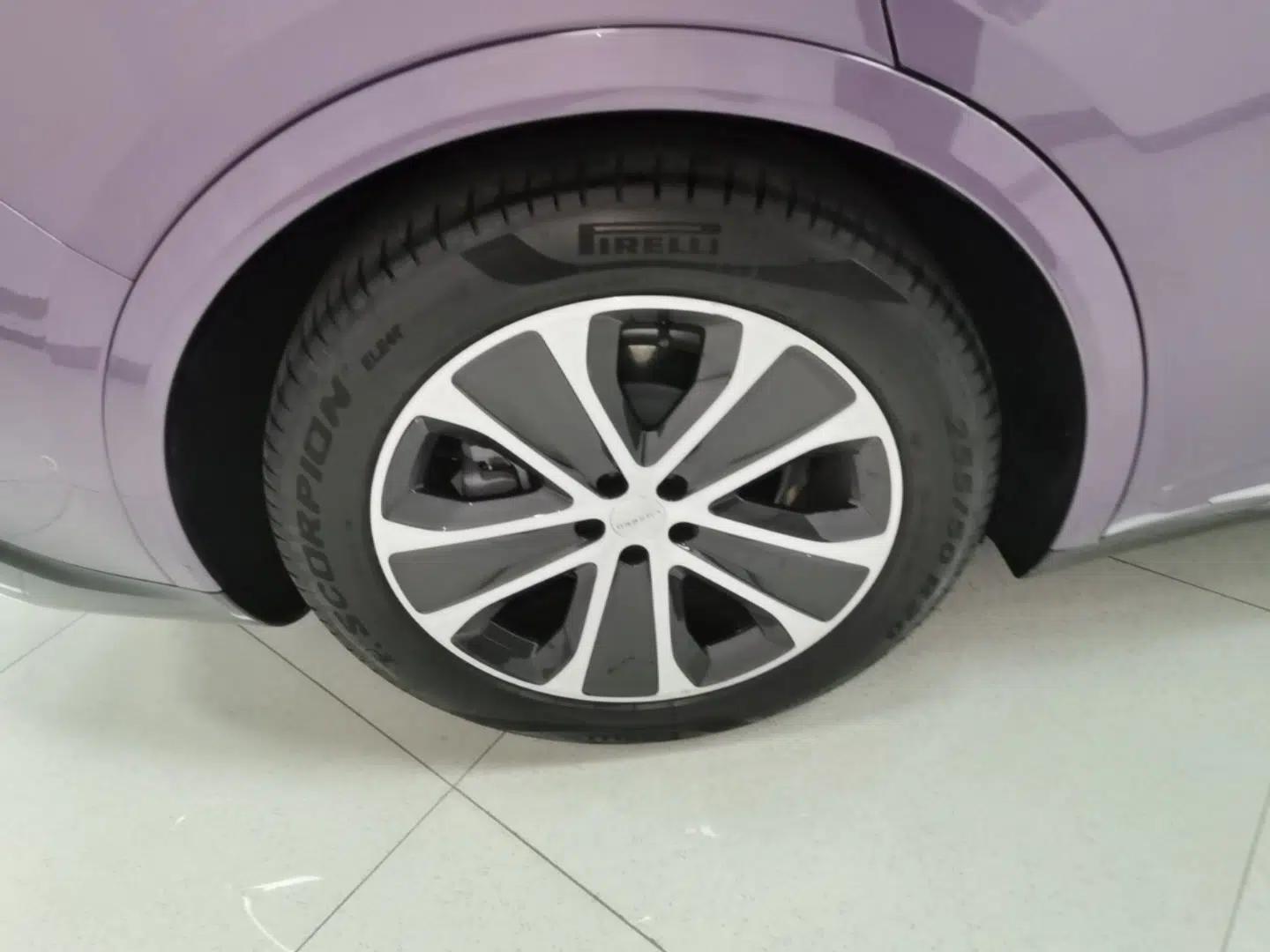 Hima Luxeed R7 2024 All-Electric 802 km Max — миниатюра 16