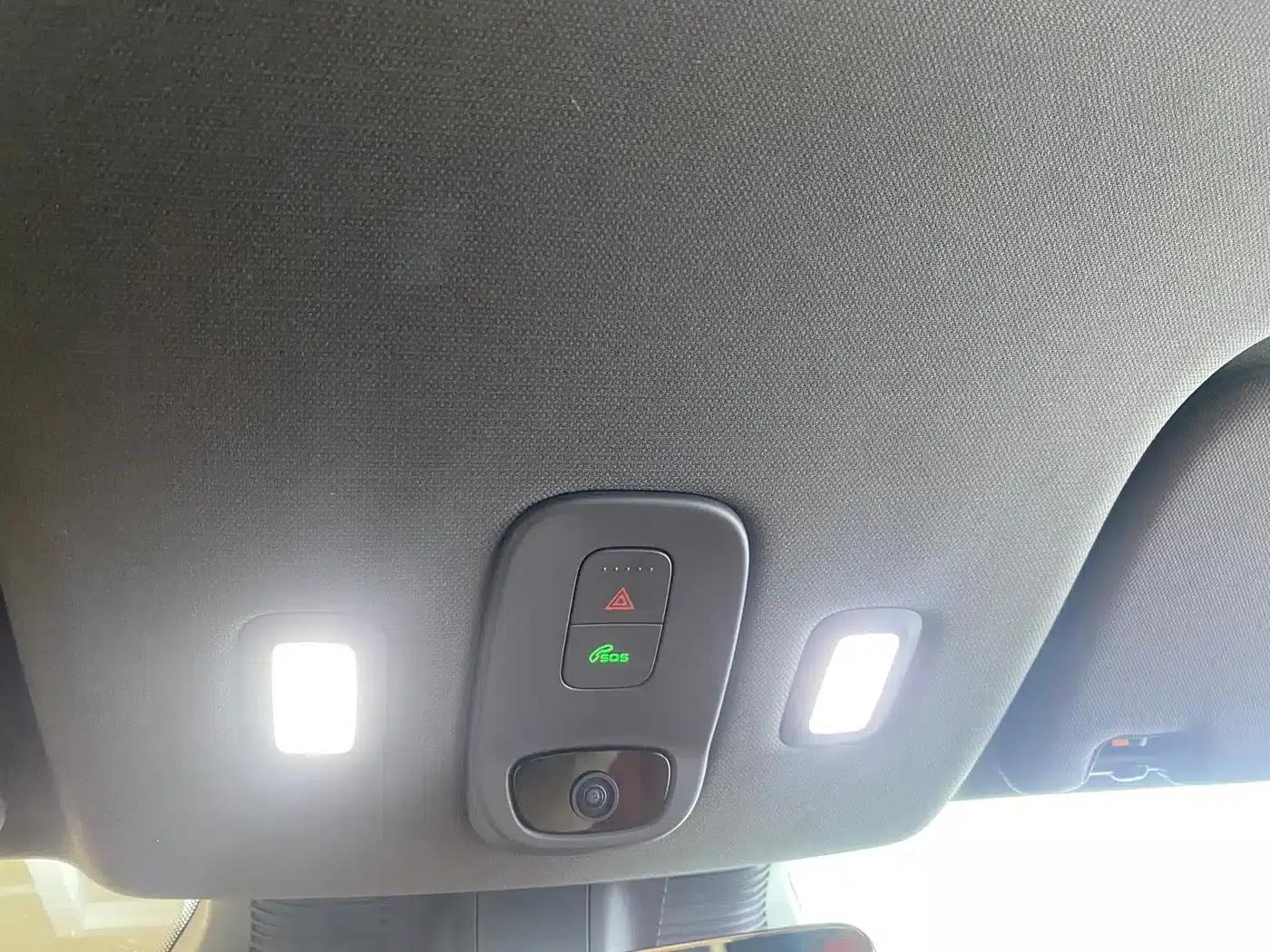 Hongqi HS6 PHEV 2026 Model 220 AWD Intelligent Hybrid — миниатюра 13
