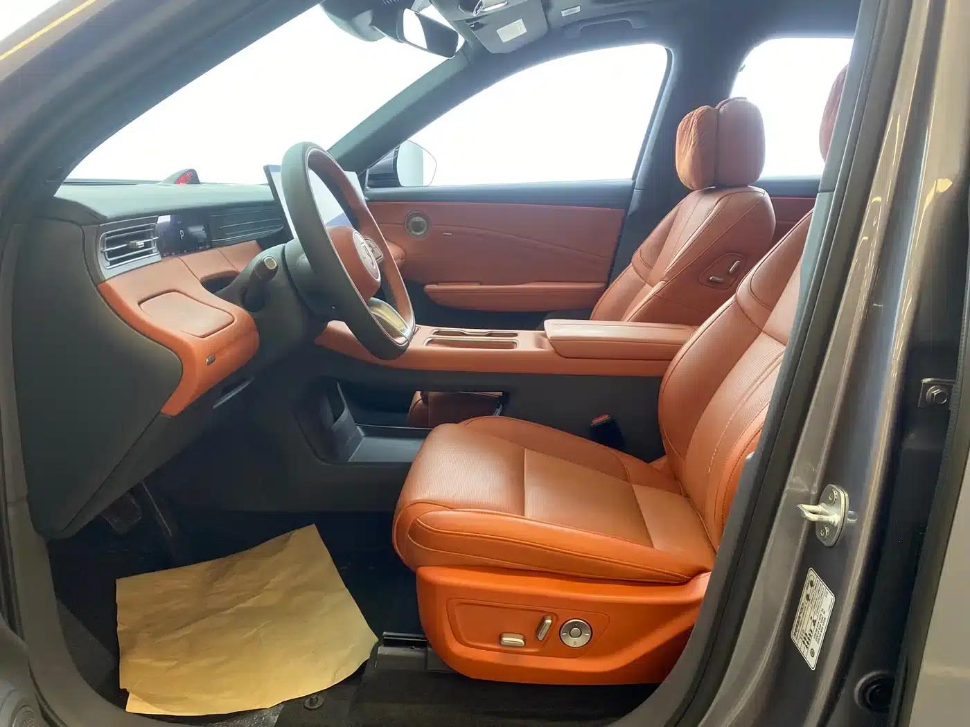Hongqi HS6 PHEV 2026 Model 220 AWD Intelligent Hybrid — миниатюра 6