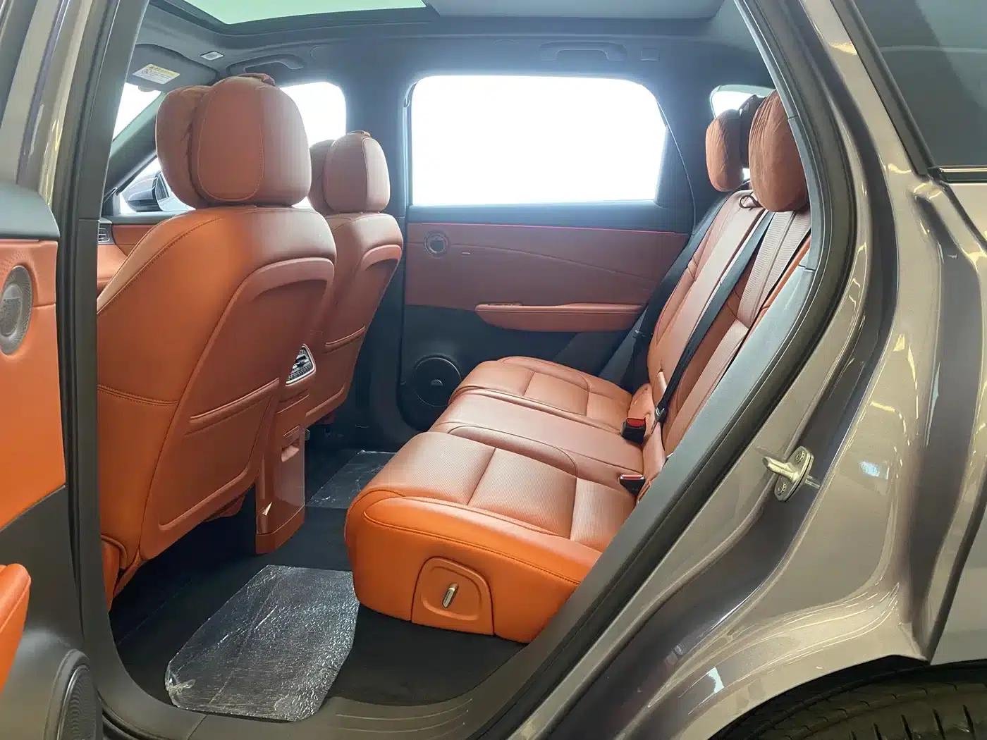 Hongqi HS6 PHEV 2026 Model 220 AWD Intelligent Hybrid — миниатюра 7