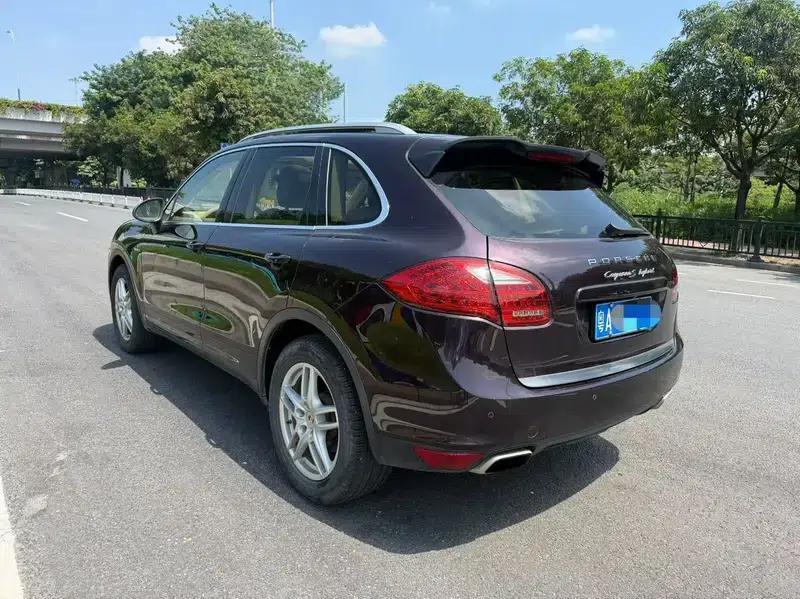 Cayenne 2011 Cayenne S Hybrid 3.0T — миниатюра 4