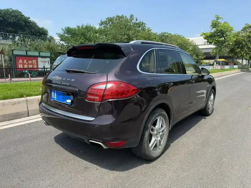 Cayenne 2011 Cayenne S Hybrid 3.0T — миниатюра 5