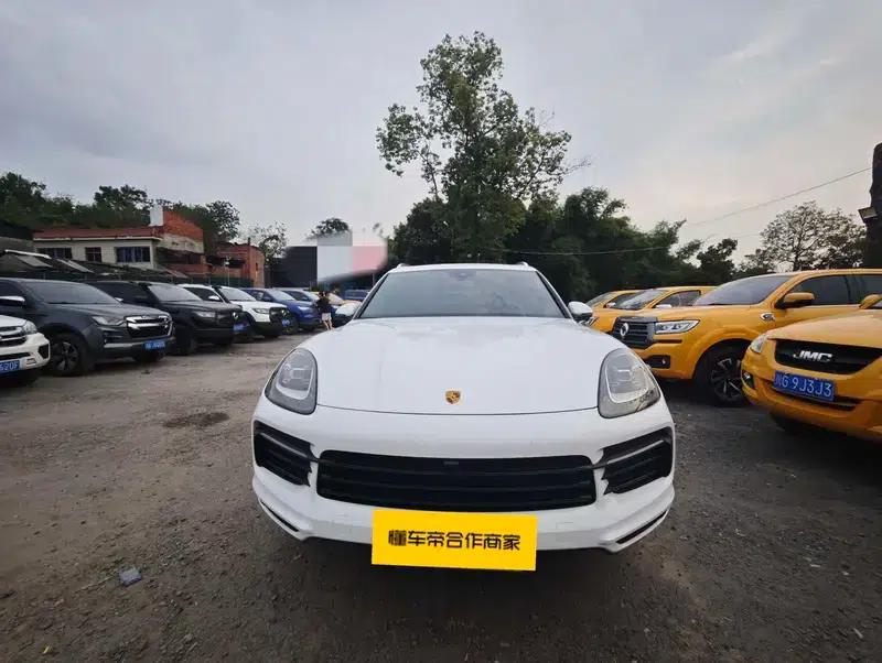 2019 Cayenne 3.0T (Parallel Import) — миниатюра 2