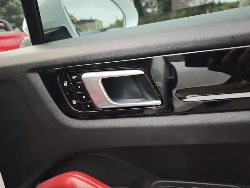 2019 Cayenne 3.0T (Parallel Import) — миниатюра 11