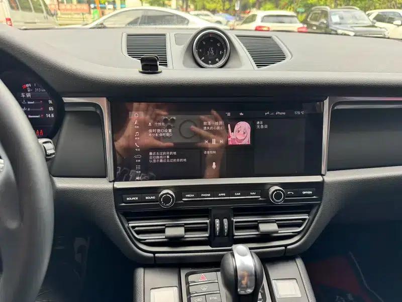 2020 Macan 2.0T — миниатюра 17