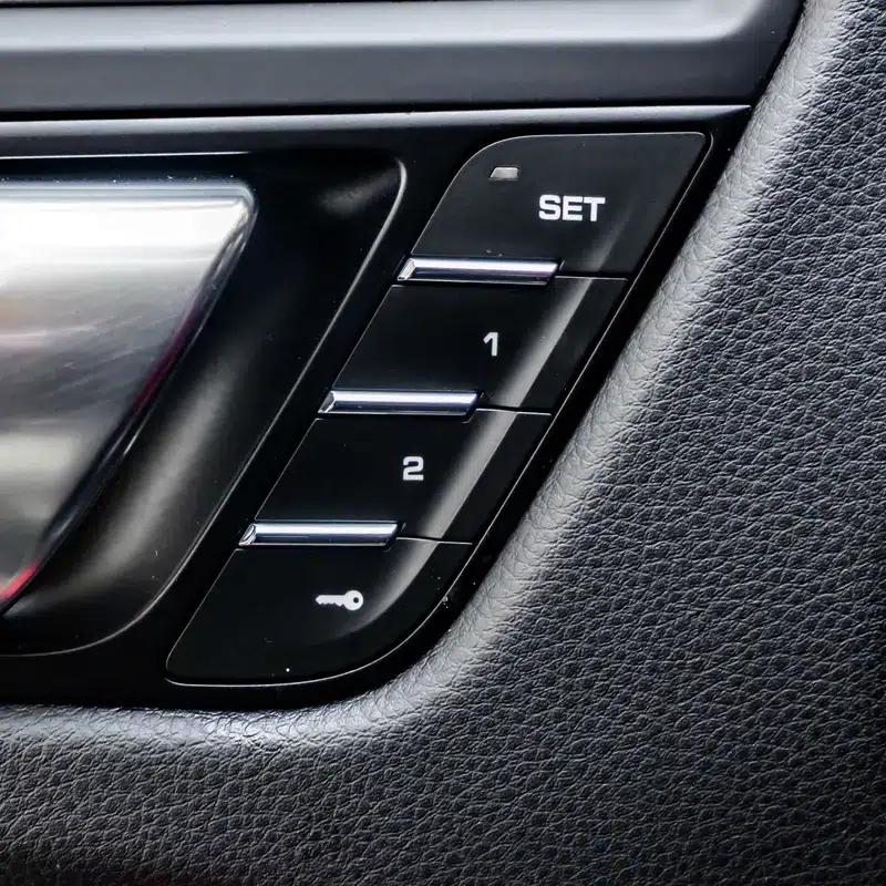 2023 Macan Facelift Macan 2.0T — миниатюра 11