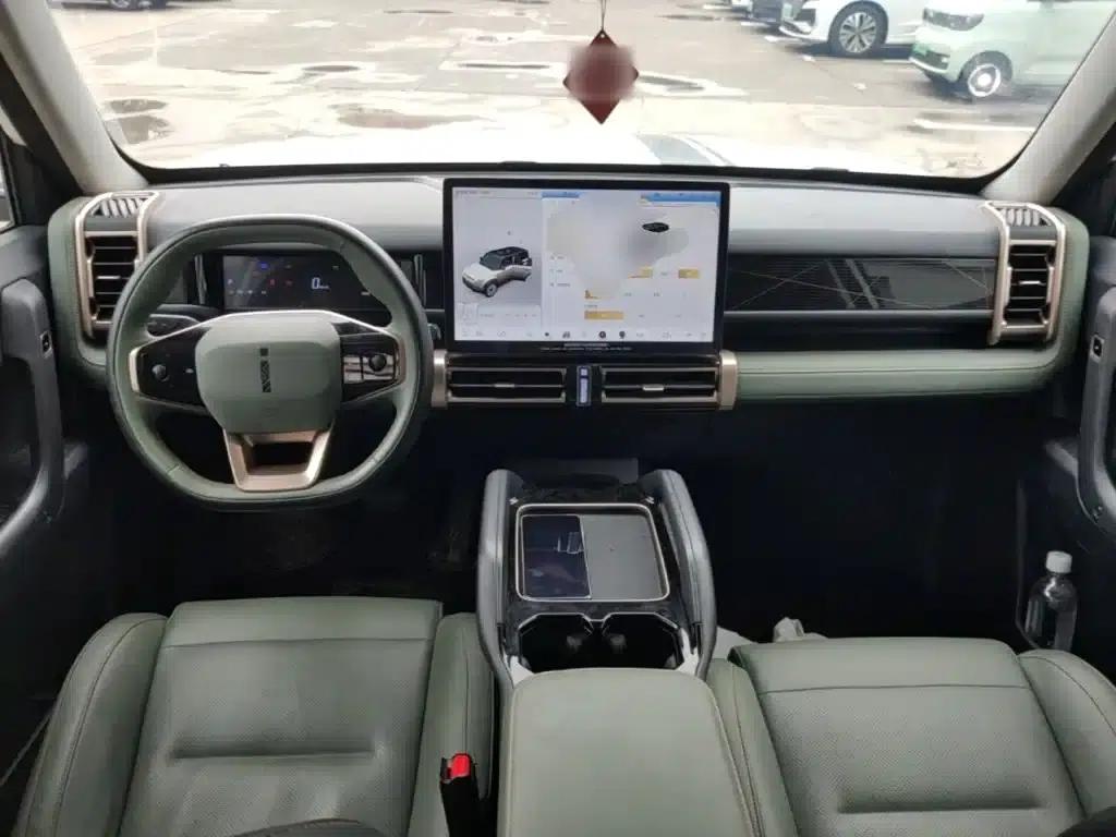 iCAR 03 2024 Model 401km 2WD Standard Advanced Edition — миниатюра 10