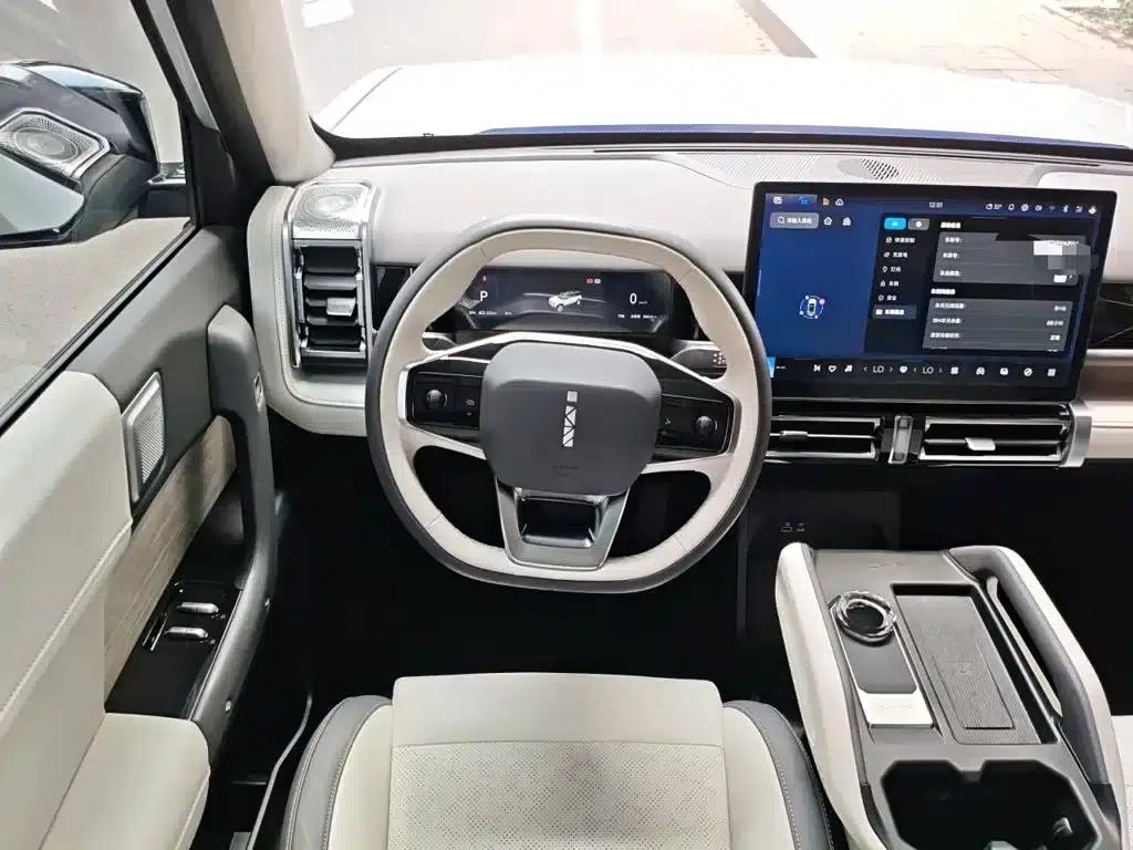 iCAR 03 2024 Model 472km Four-Wheel Drive Long Range Version — миниатюра 3