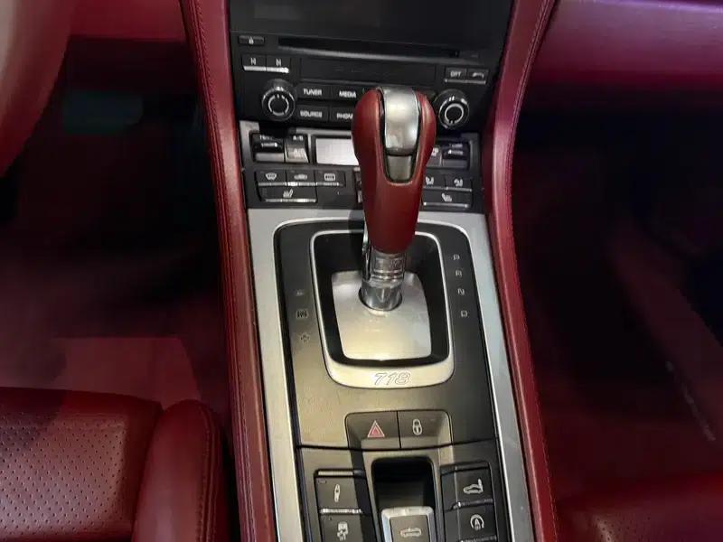 2016 Porsche 718 Boxster 2.0T — миниатюра 12