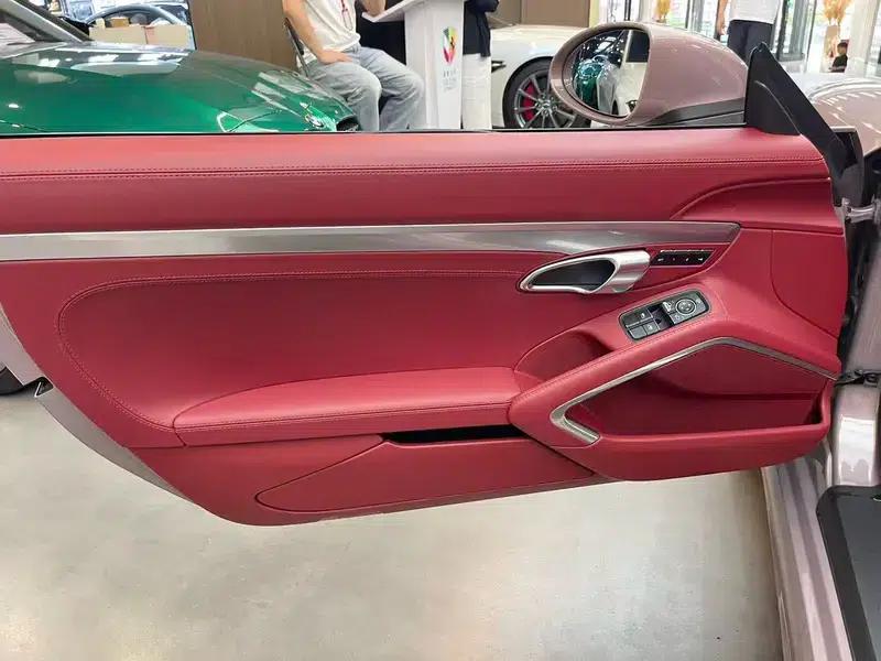 2022 Porsche 718 Boxster 2.0T — миниатюра 6