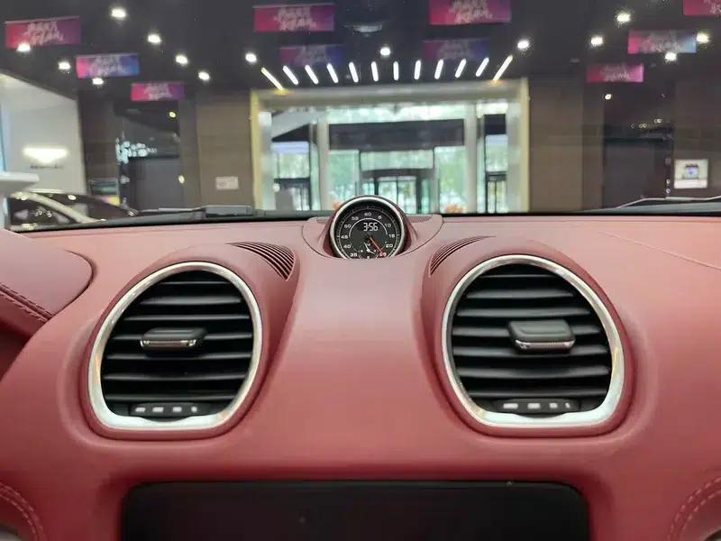 2022 Porsche 718 Boxster 2.0T — миниатюра 7