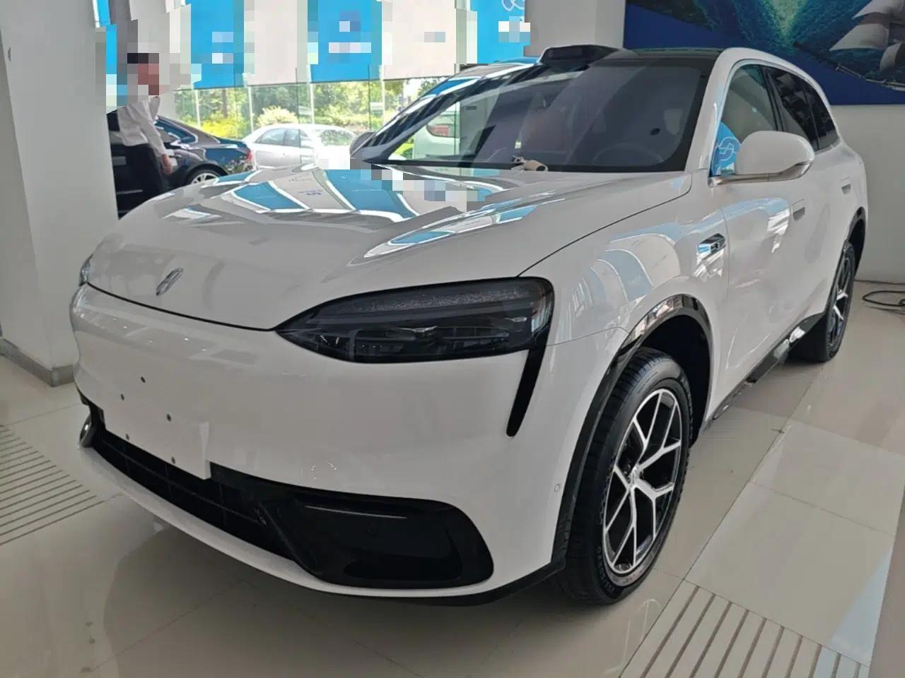 Hima AITO M6 2026 Model Range-Extended Max+ Four-Wheel Drive — миниатюра 1