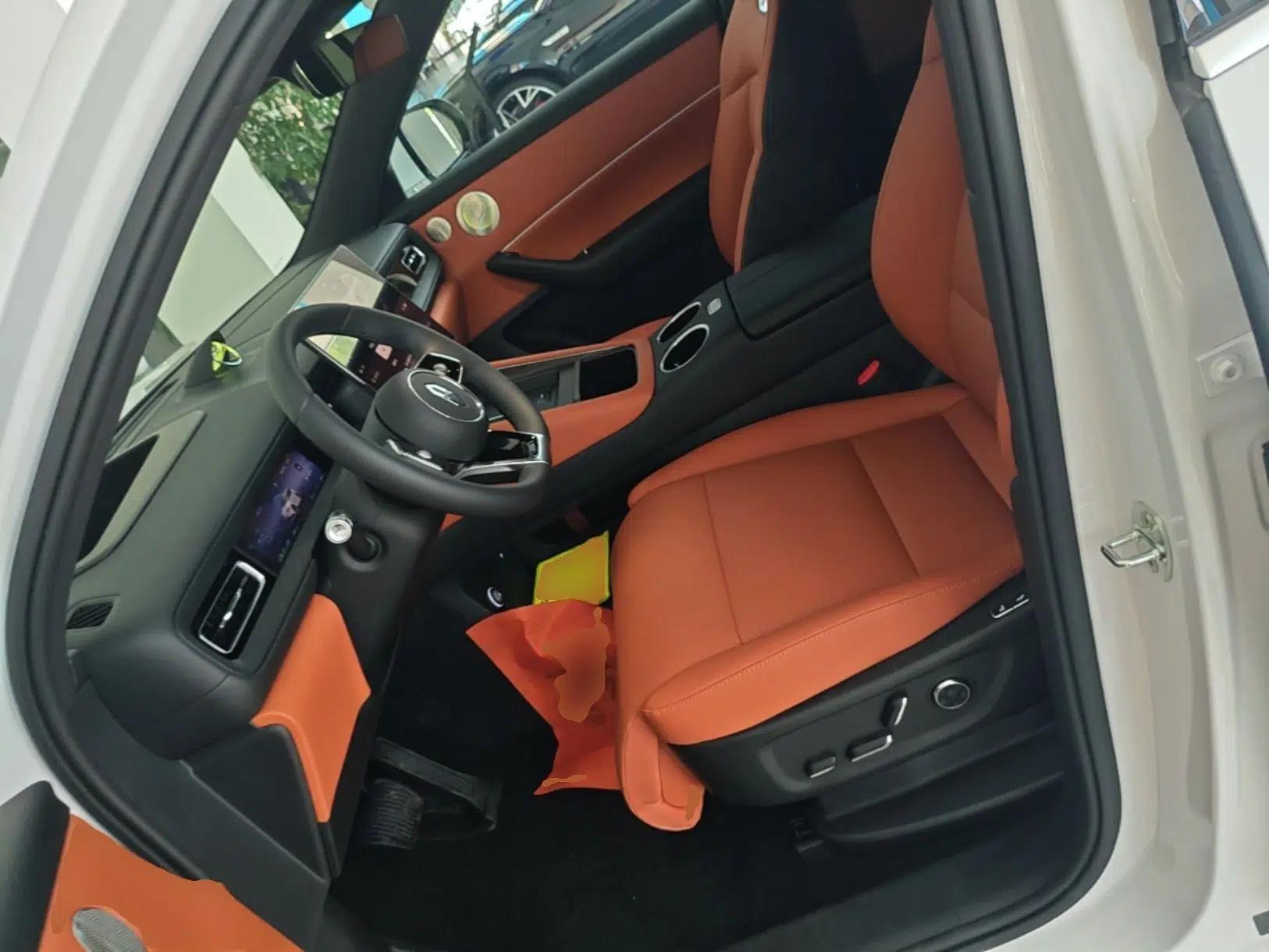 Hima AITO M6 2026 Model Range-Extended Max+ Four-Wheel Drive — миниатюра 17