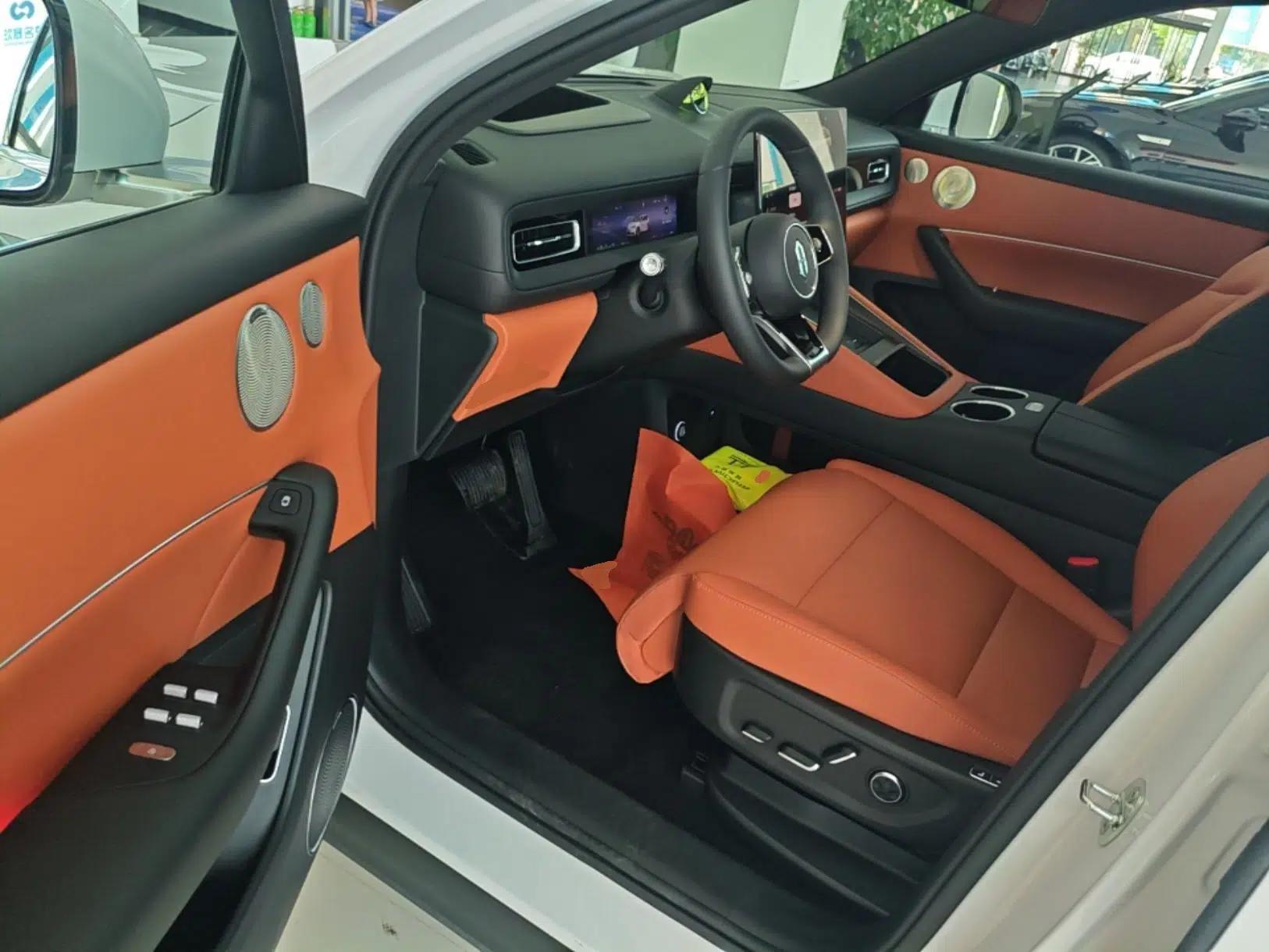 Hima AITO M6 2026 Model Range-Extended Max+ Four-Wheel Drive — миниатюра 18