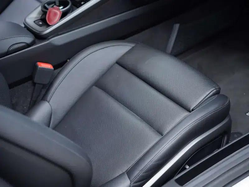 Porsche 911 2020 Carrera 4 3.0T — миниатюра 23