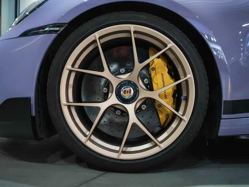 2022 Porsche 911 Turbo S 3.7T — миниатюра 6