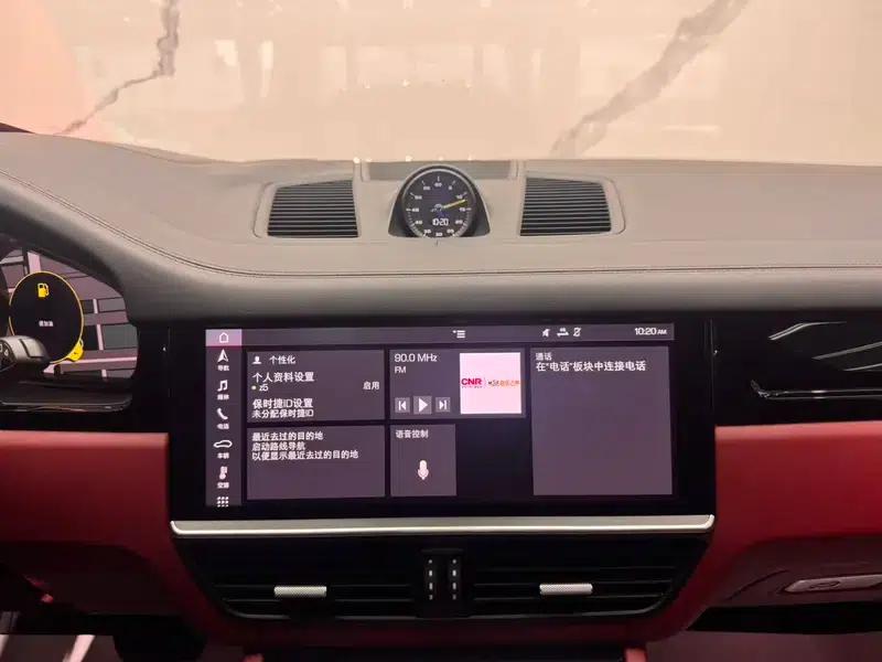 Cayenne E-Hybrid 2020 Cayenne E-Hybrid 2.0T — миниатюра 14