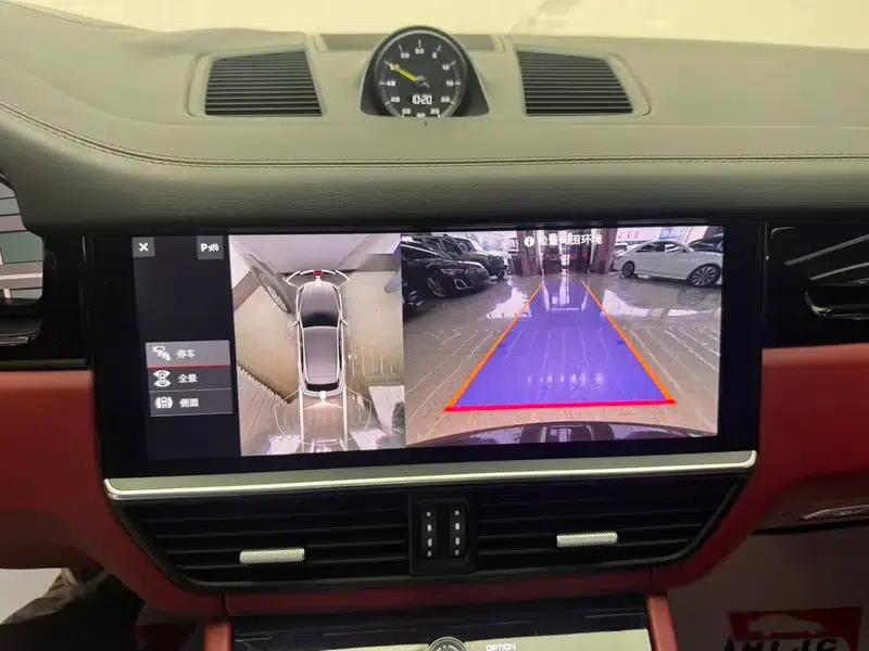 Cayenne E-Hybrid 2020 Cayenne E-Hybrid 2.0T — миниатюра 8