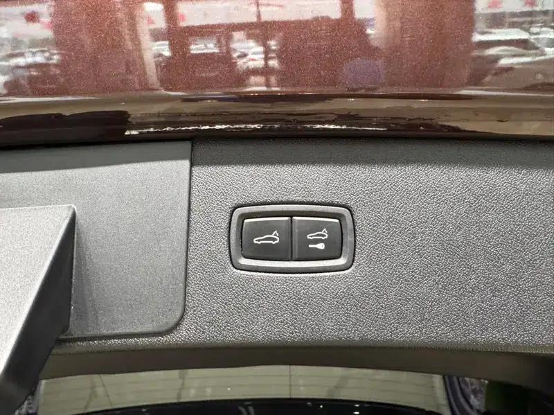 Cayenne E-Hybrid 2020 Cayenne E-Hybrid 2.0T — миниатюра 10