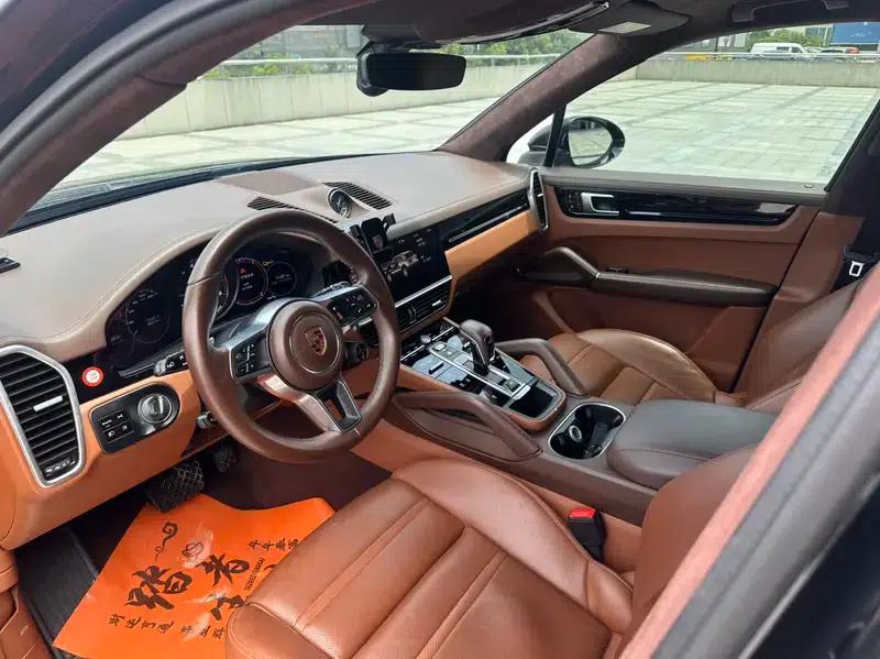 Cayenne E-Hybrid 2021 Cayenne E-Hybrid 2.0T — миниатюра 12