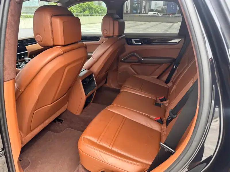 Cayenne E-Hybrid 2021 Cayenne E-Hybrid 2.0T — миниатюра 13