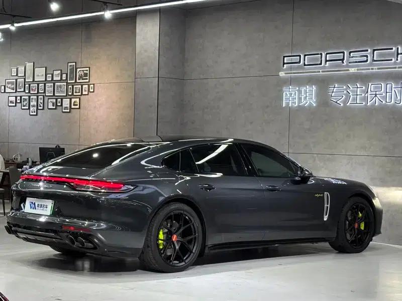 2022 Panamera E-Hybrid, Panamera 4 E-Hybrid Executive Long Wheelbase 2.9T — миниатюра 6