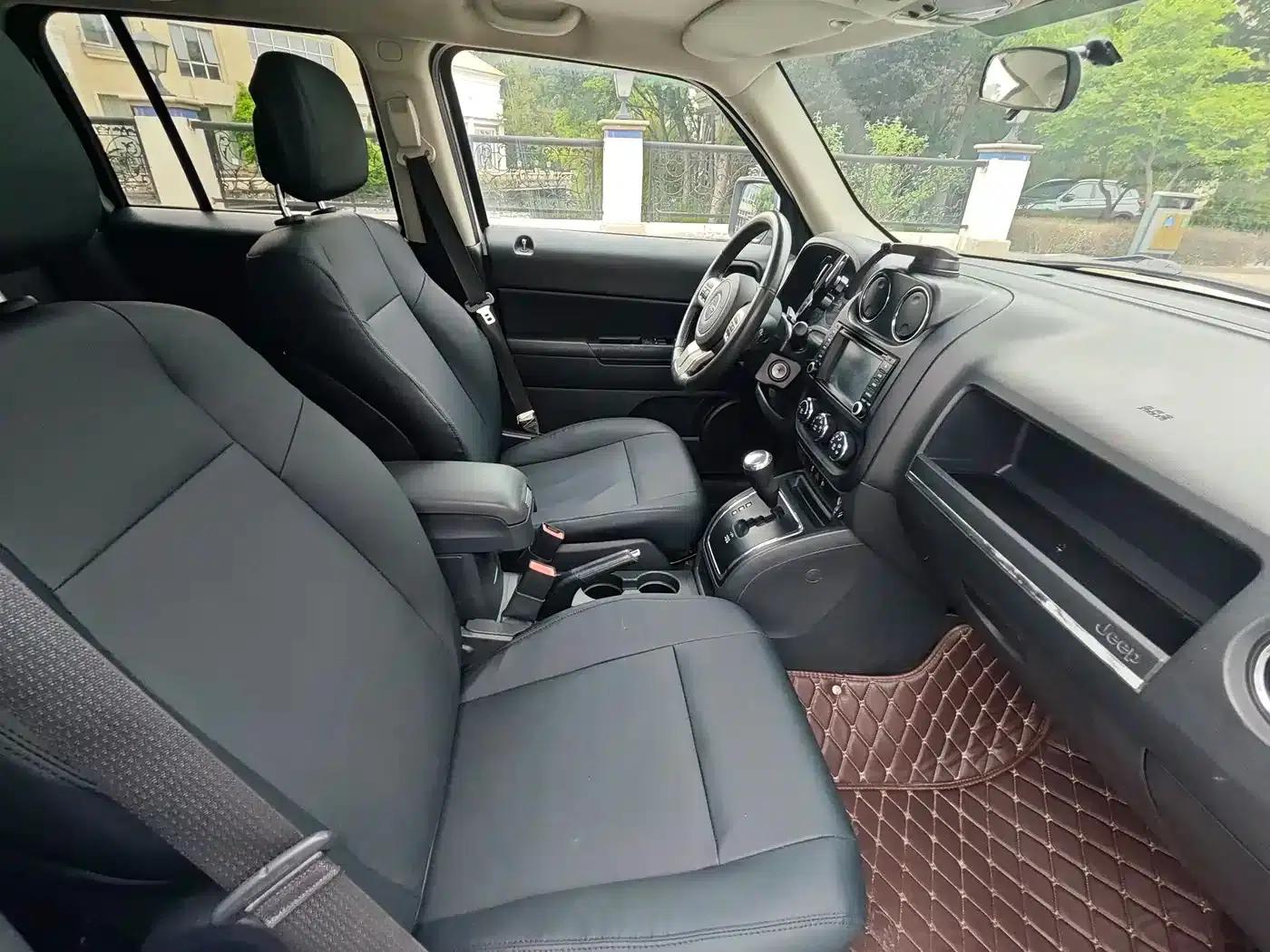 2014 Jeep Compass 2.0L Sport Enhanced Edition — миниатюра 11