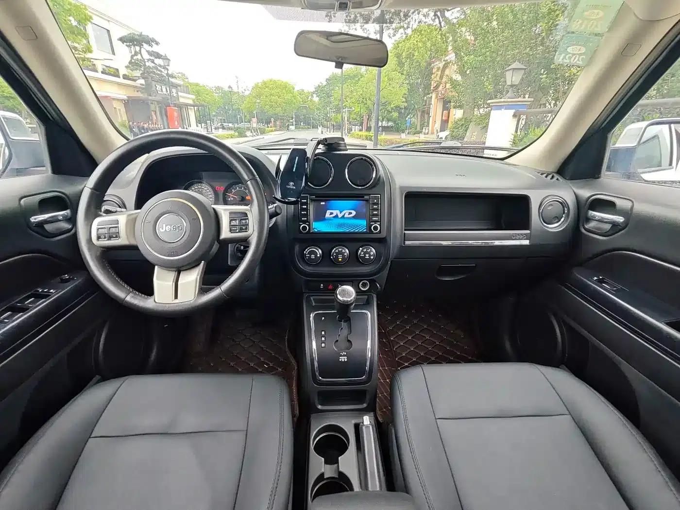 2014 Jeep Compass 2.0L Sport Enhanced Edition — миниатюра 13