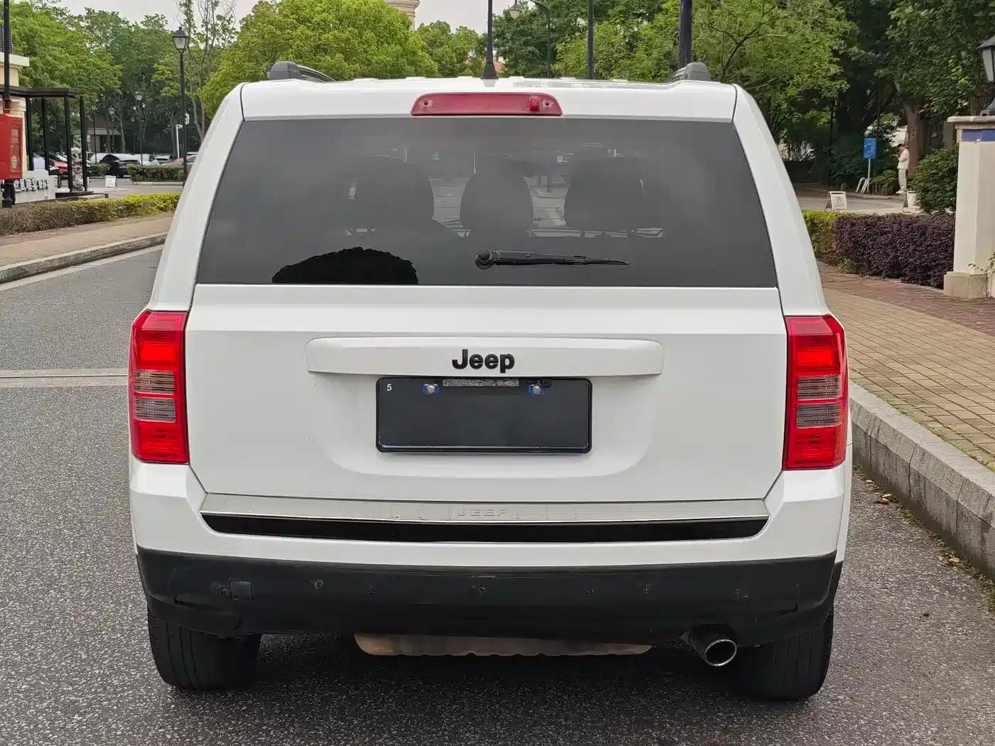 2014 Jeep Compass 2.0L Sport Enhanced Edition — миниатюра 7