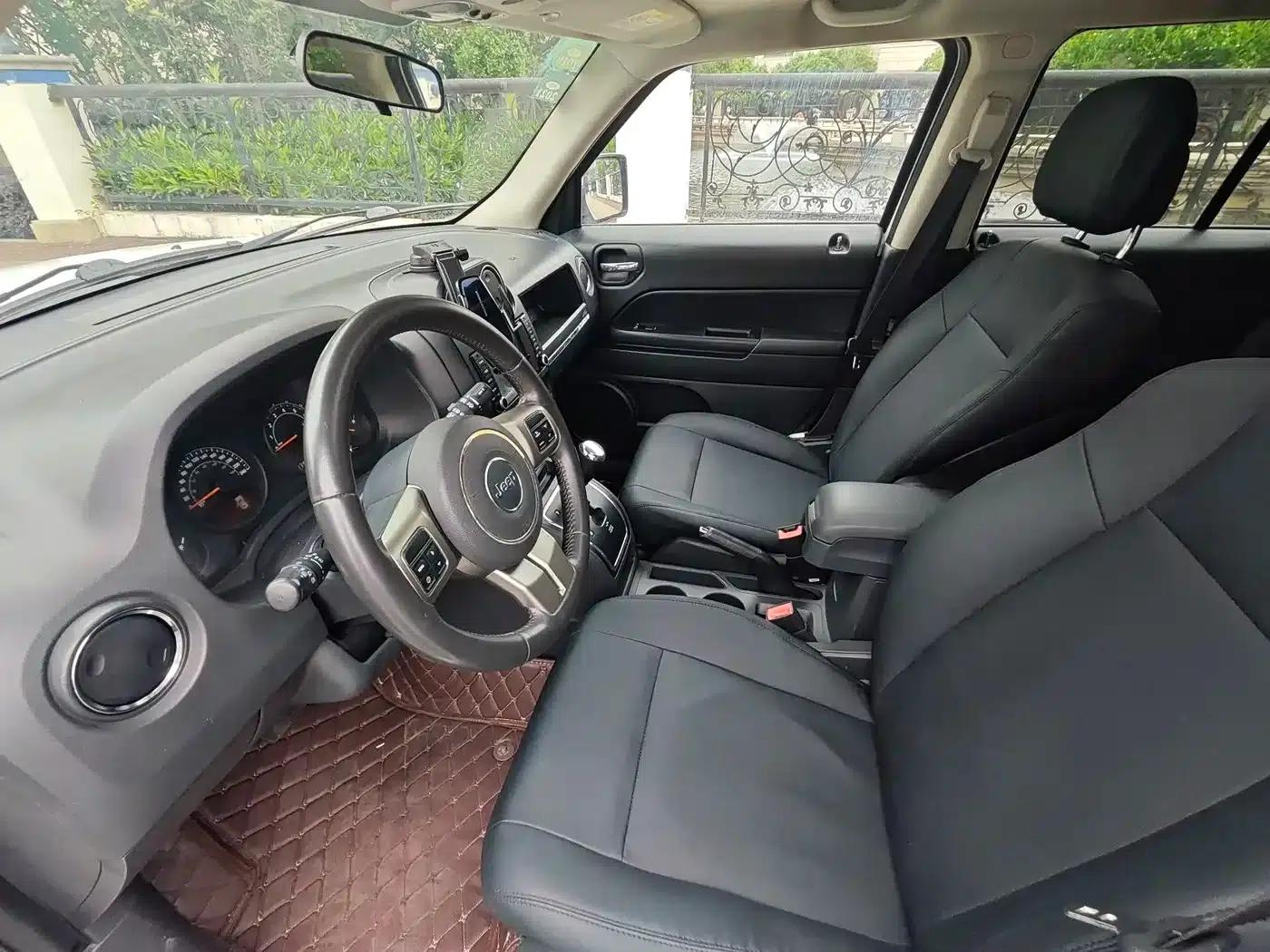 2014 Jeep Compass 2.0L Sport Enhanced Edition — миниатюра 9