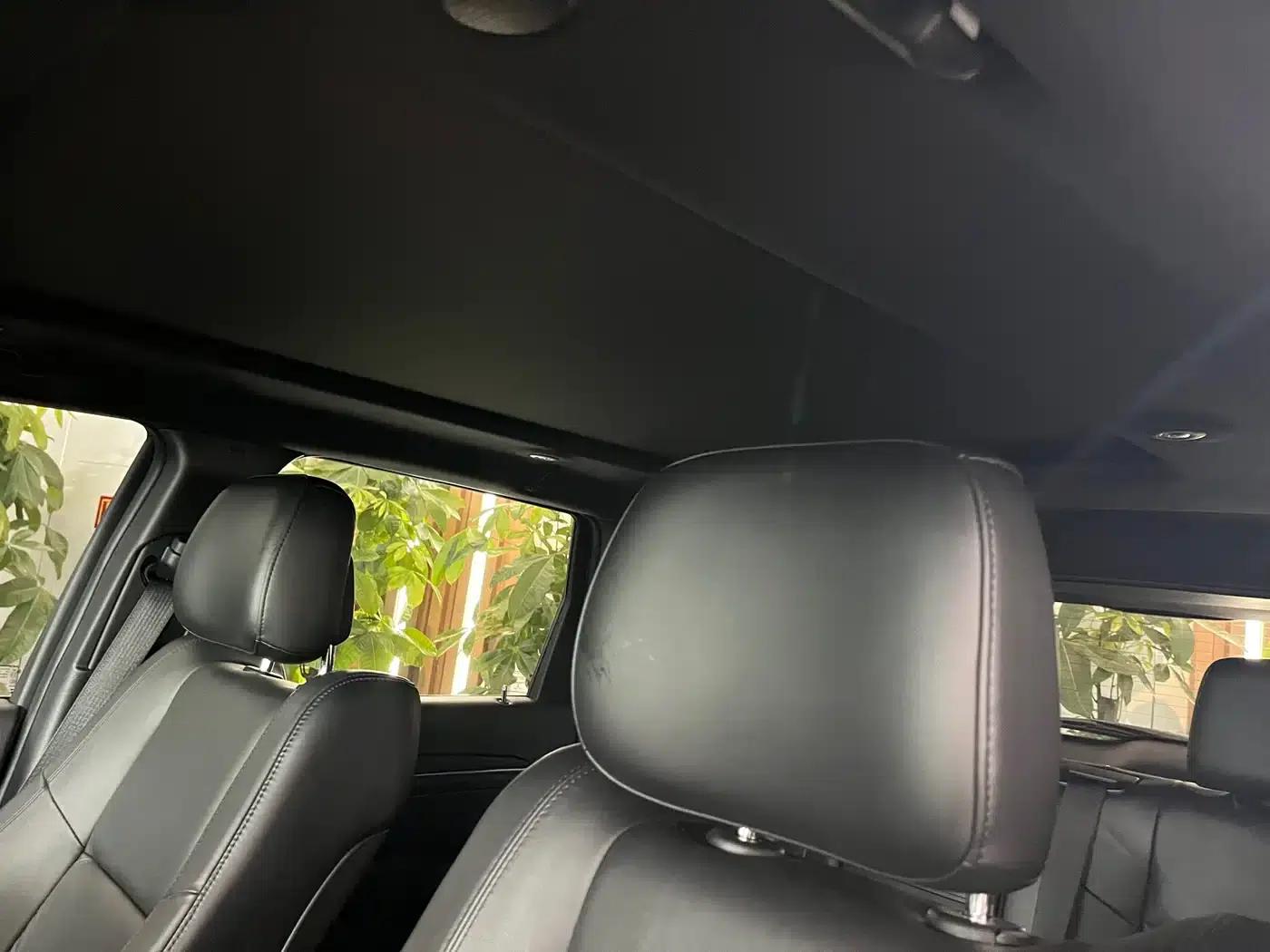 2020 Jeep Grand Cherokee Imported Model 3.6L Elite Navigation Edition — миниатюра 12