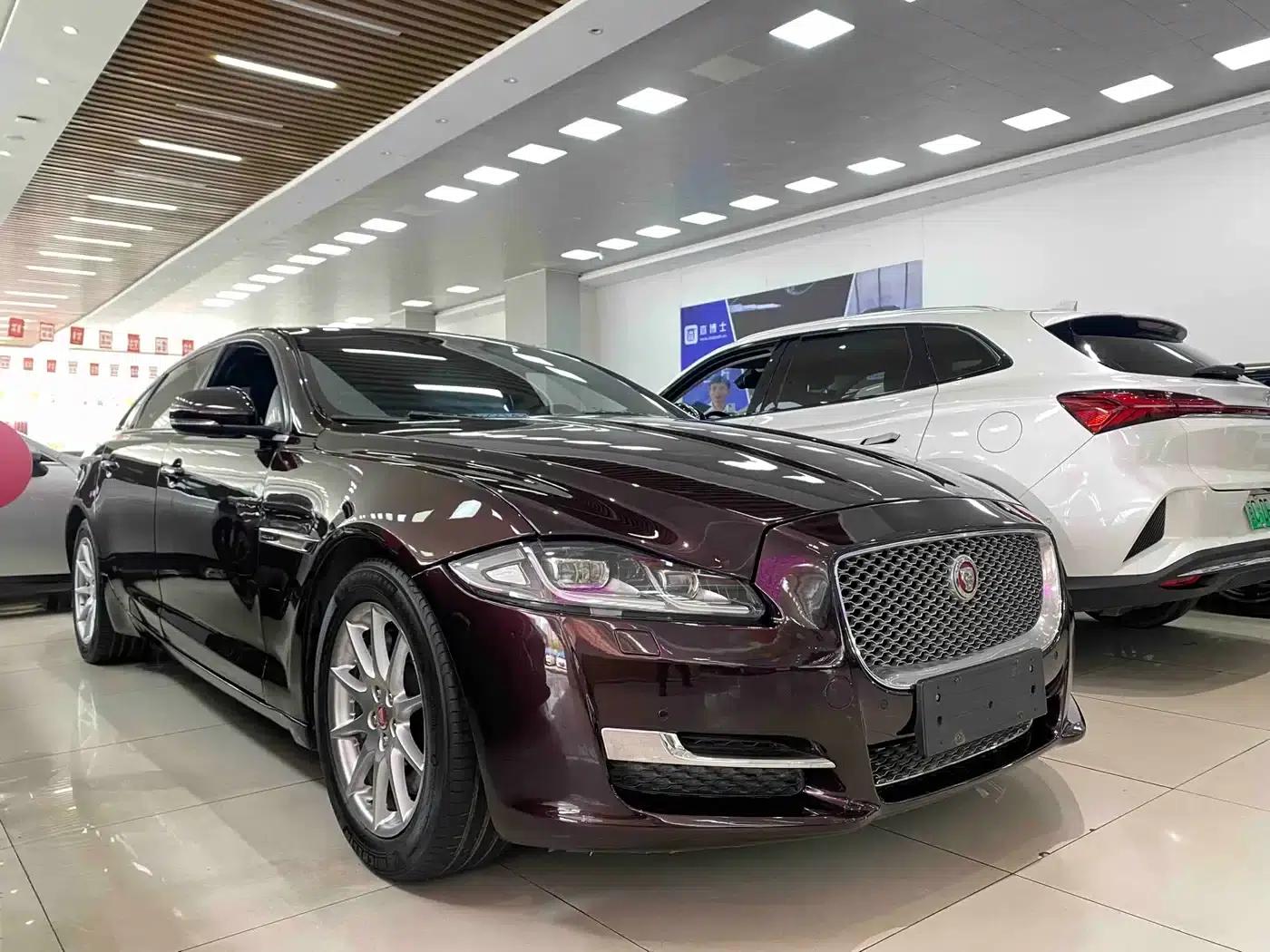 Jaguar XJ 2016 XJL 2.0T 2WD Elegant Business Edition — миниатюра 3