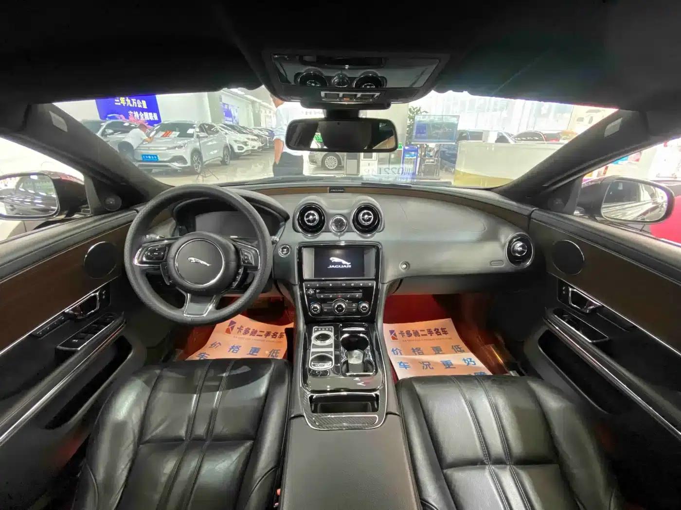 Jaguar XJ 2016 XJL 2.0T 2WD Elegant Business Edition — миниатюра 4