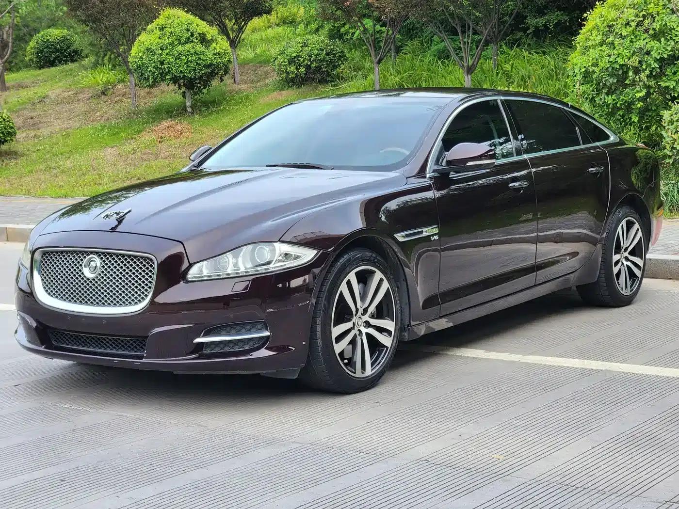 Jaguar XJ 2012 XJL 3.0 Panoramic Business Edition — миниатюра 1