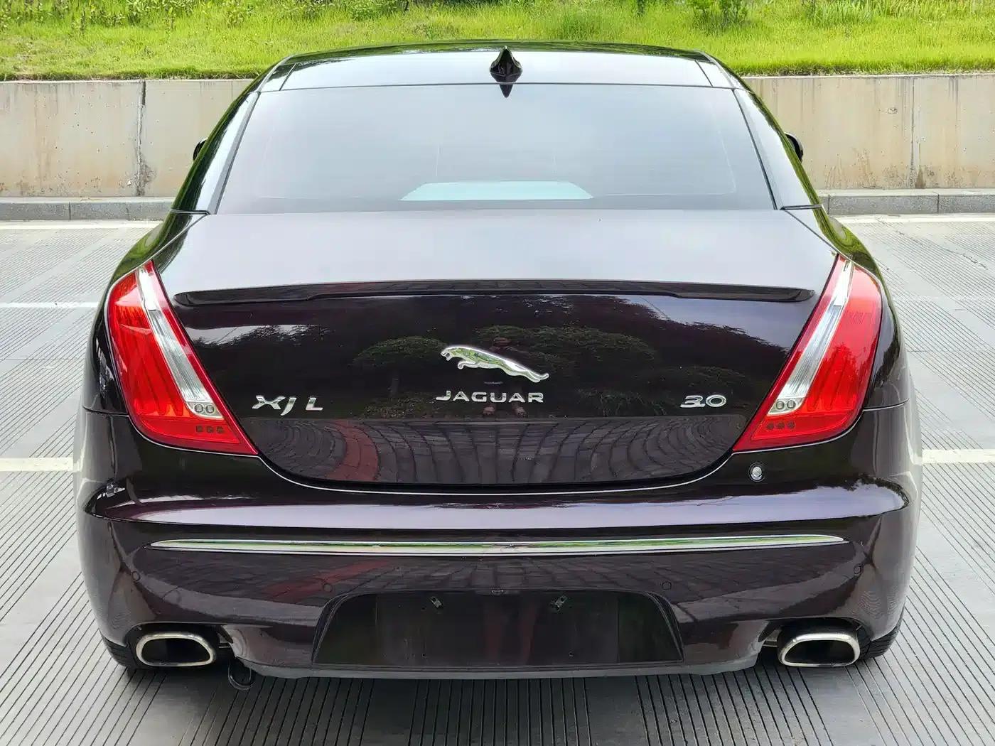 Jaguar XJ 2012 XJL 3.0 Panoramic Business Edition — миниатюра 5